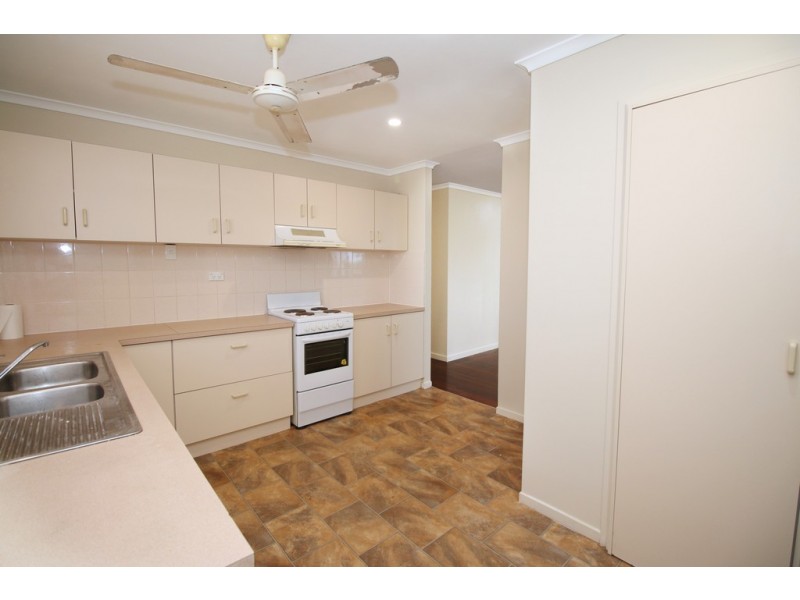 52 Frank Street, Kirwan QLD 4817