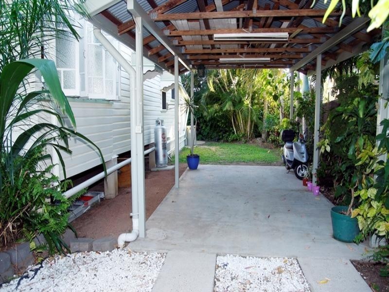 70 First Avenue, Railway Estate QLD 4810