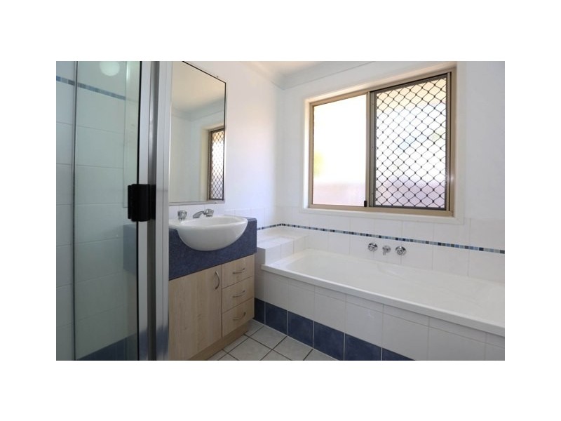 40 Wallace Circuit, Kirwan QLD 4817