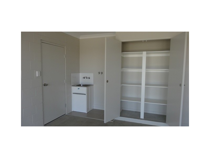 14 Malibu Parade, Mount Louisa QLD 4814