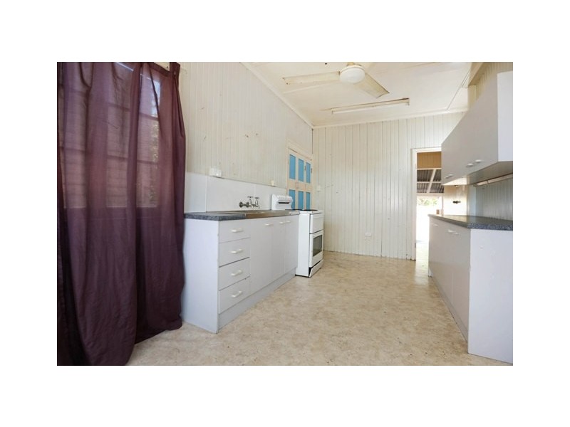 25 Sunderland Street, Garbutt QLD 4814