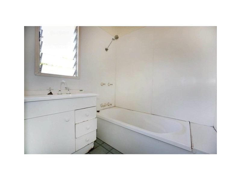 25 Sunderland Street, Garbutt QLD 4814