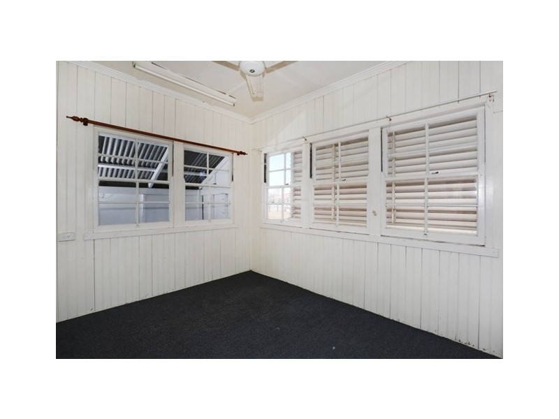 25 Sunderland Street, Garbutt QLD 4814