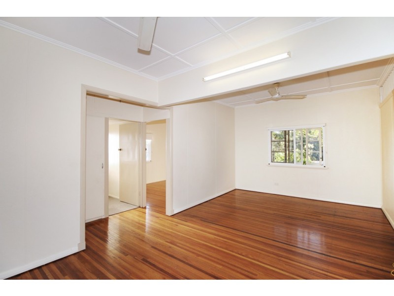 139 Ross River Road, Mundingburra QLD 4812