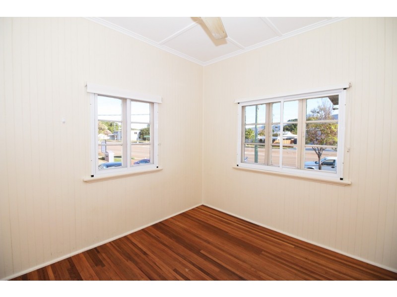 139 Ross River Road, Mundingburra QLD 4812