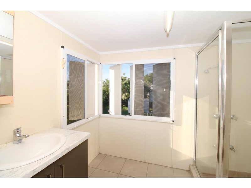 139 Ross River Road, Mundingburra QLD 4812