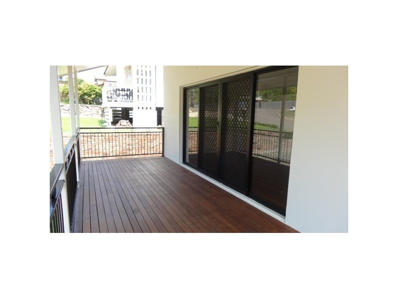 44 William Street, West End QLD 4810