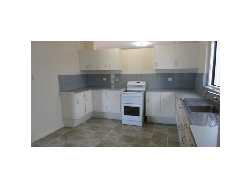 44 William Street, West End QLD 4810