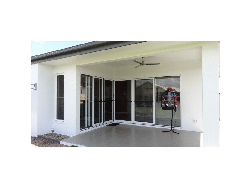 32 Brush Cherry Street, Mount Low QLD 4818