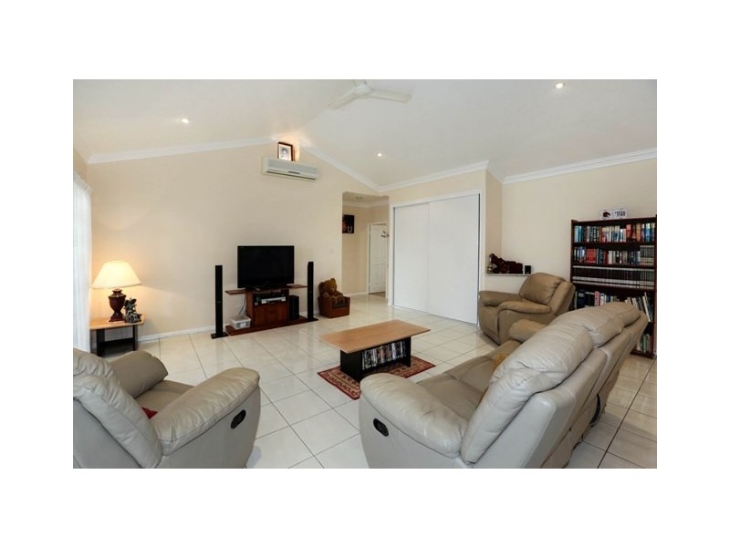 16 Angelus Place, Kirwan QLD 4817