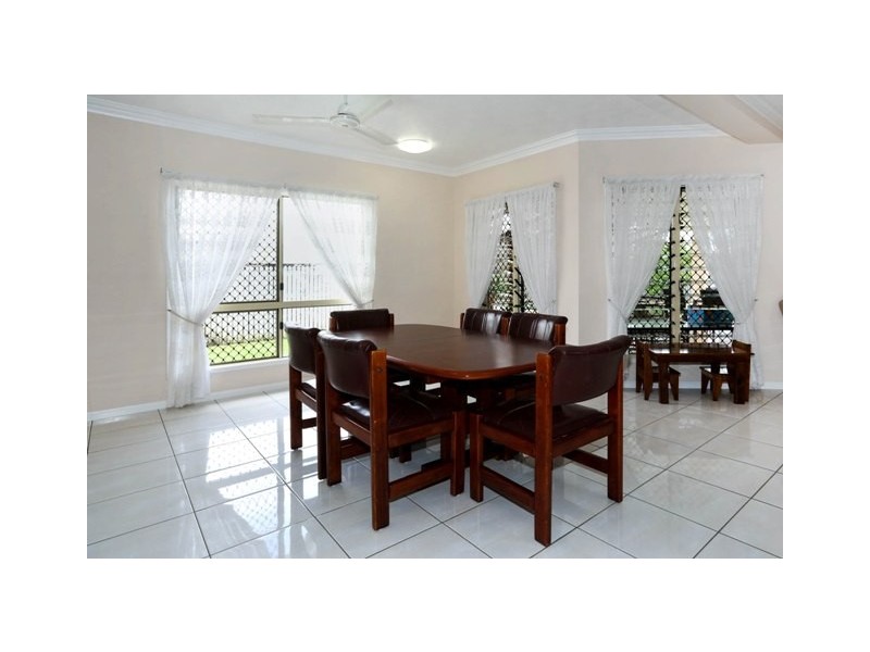 16 Angelus Place, Kirwan QLD 4817