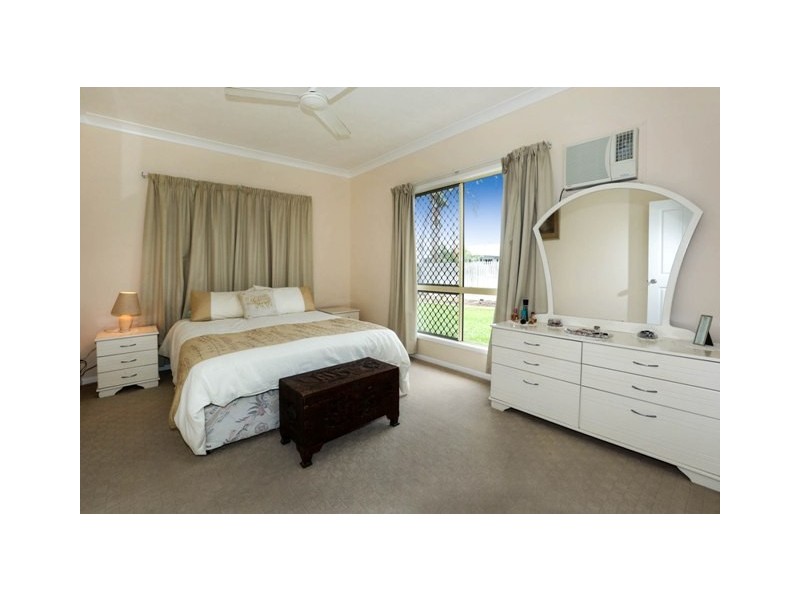 16 Angelus Place, Kirwan QLD 4817