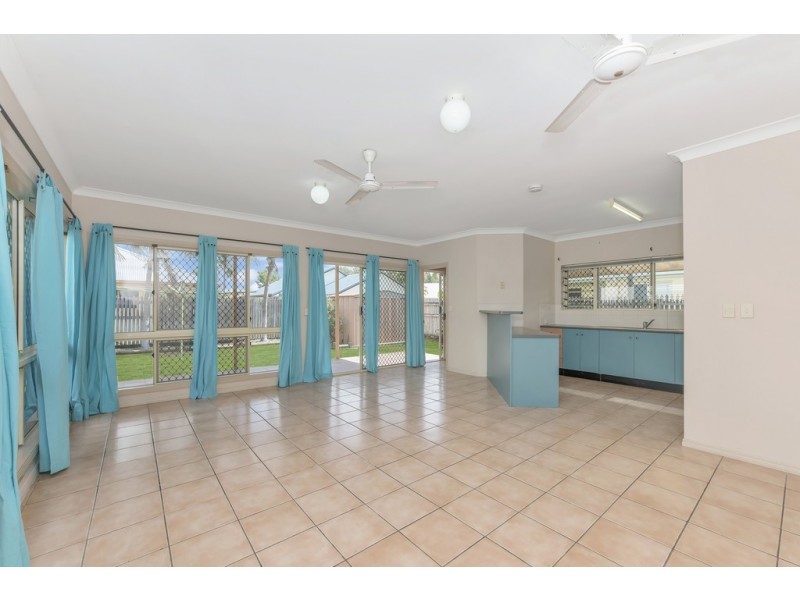 10 Sweetgum Place, Kirwan QLD 4817