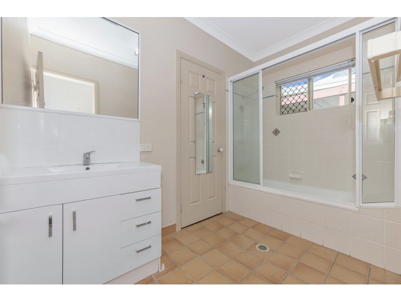 10 Sweetgum Place, Kirwan QLD 4817
