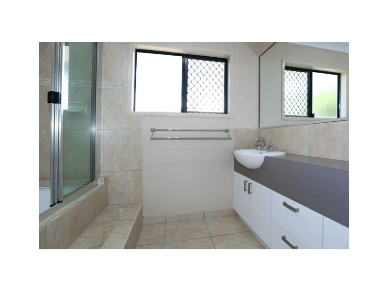 10 Banbury Court, Kirwan QLD 4817