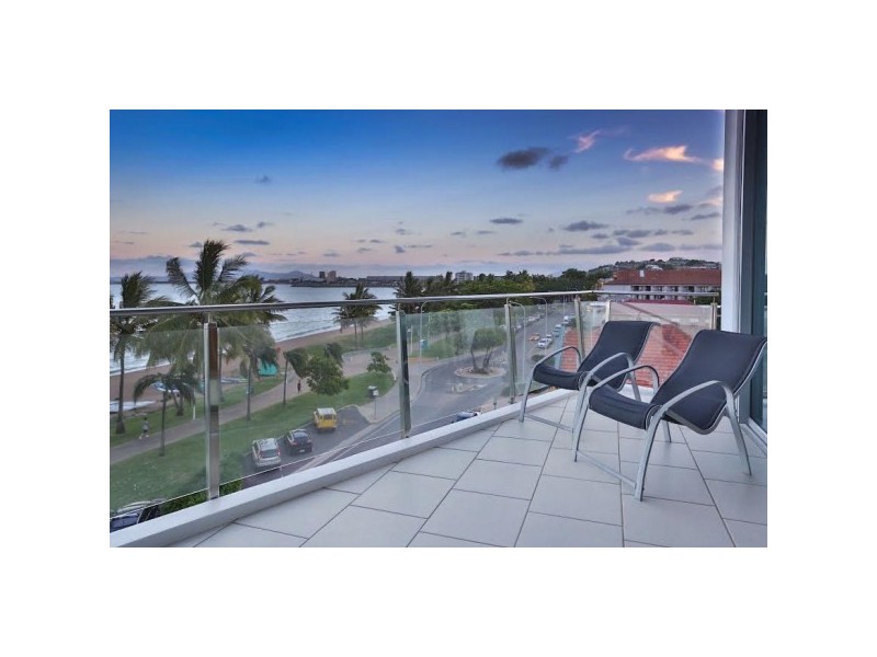 110/72-74 The Strand, North Ward QLD 4810