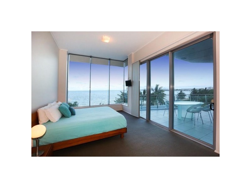 110/72-74 The Strand, North Ward QLD 4810