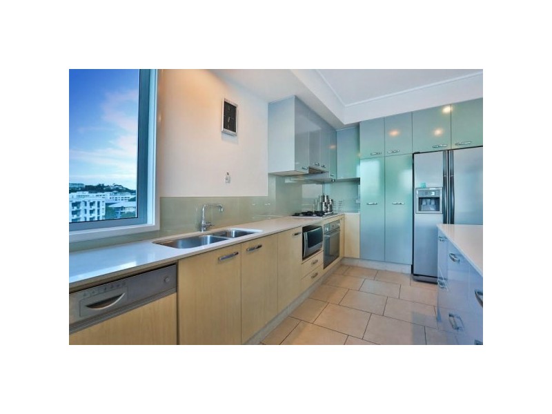 110/72-74 The Strand, North Ward QLD 4810