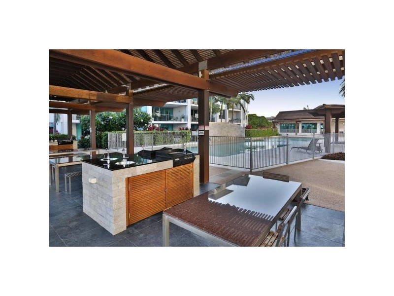 110/72-74 The Strand, North Ward QLD 4810