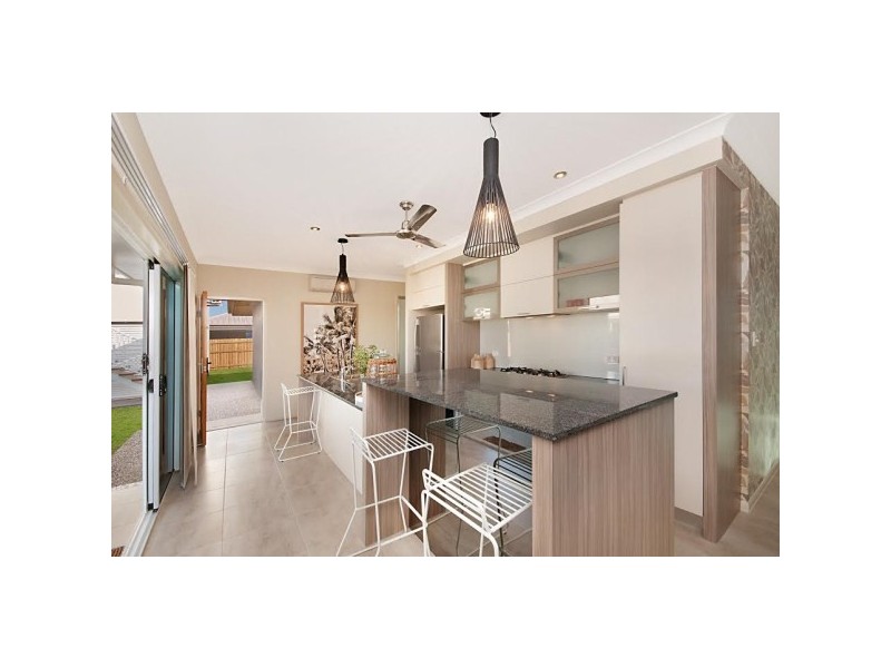 6 Lockton Street, Shaw QLD 4818