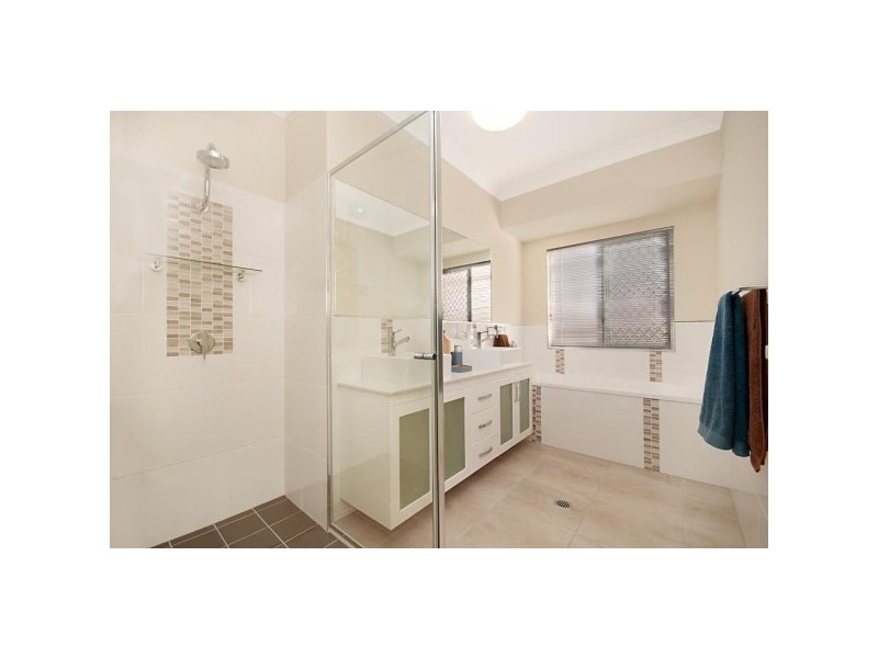 6 Lockton Street, Shaw QLD 4818