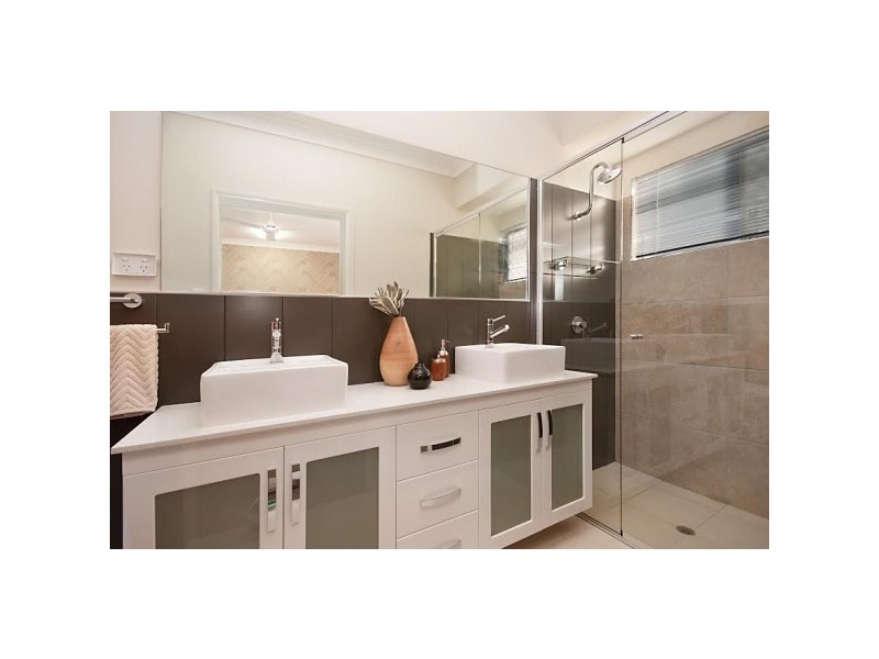 6 Lockton Street, Shaw QLD 4818