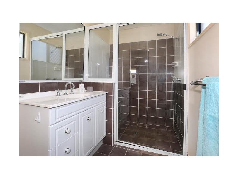 6 Riley Circuit, Kirwan QLD 4817