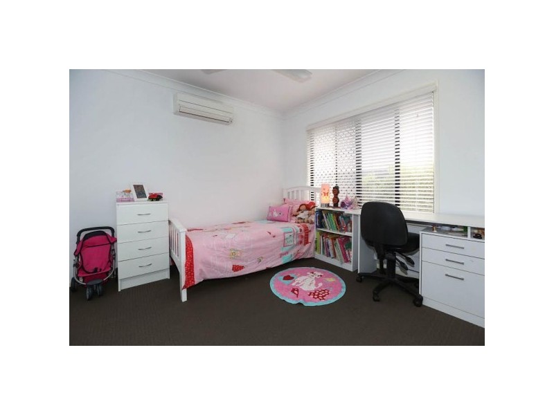 21 Ningaloo Crescent, Burdell QLD 4818