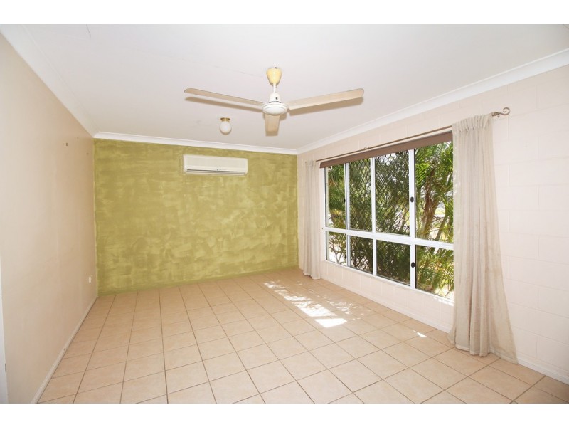 15 Spruce Street, Kirwan QLD 4817