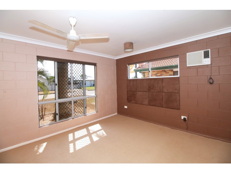 15 Spruce Street, Kirwan QLD 4817