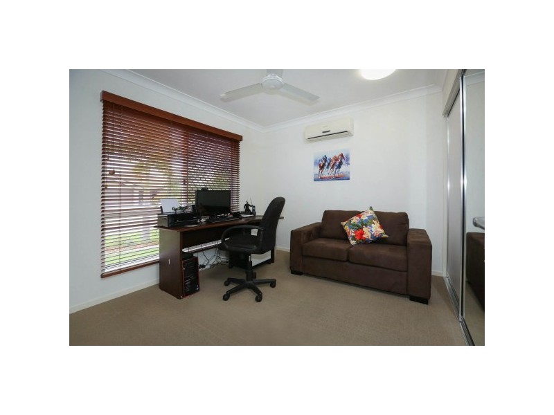 6 Mannikin Way, Bohle Plains QLD 4817