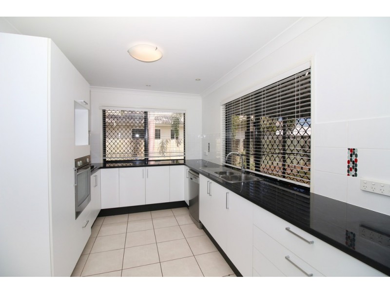 21 Ningaloo Crescent, Burdell QLD 4818