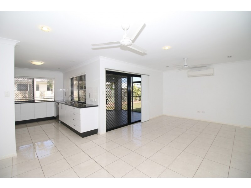 21 Ningaloo Crescent, Burdell QLD 4818