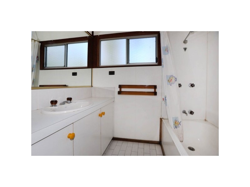 17 Landers Avenue, Rangewood QLD 4817