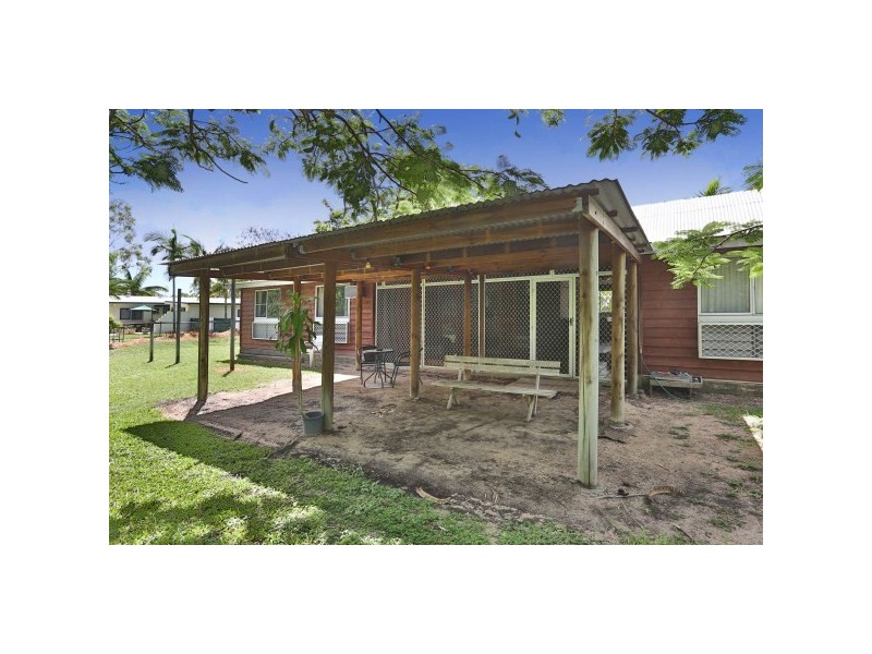 17 Landers Avenue, Rangewood QLD 4817