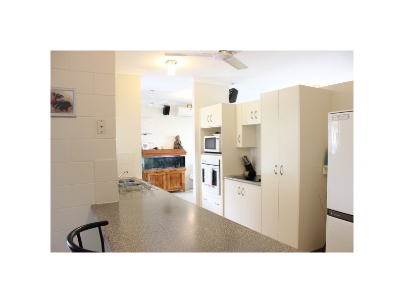 10 Young Circuit, Kirwan QLD 4817