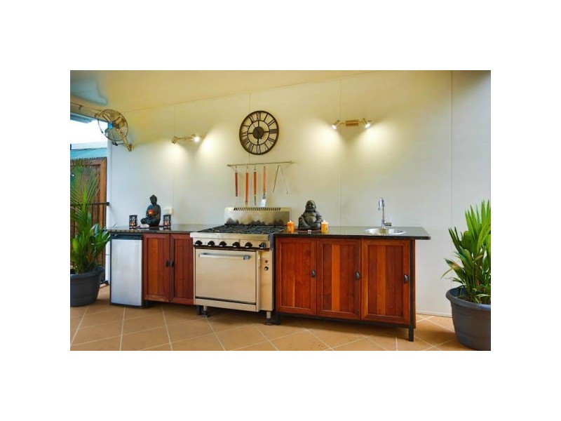 53 Warland Street, Kirwan QLD 4817