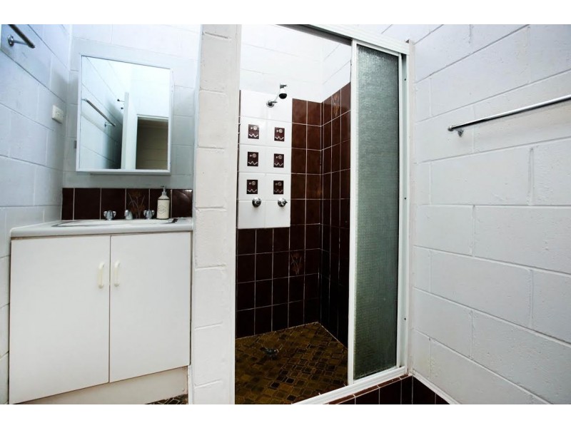 6/4 Cambridge Street, Currajong QLD 4812