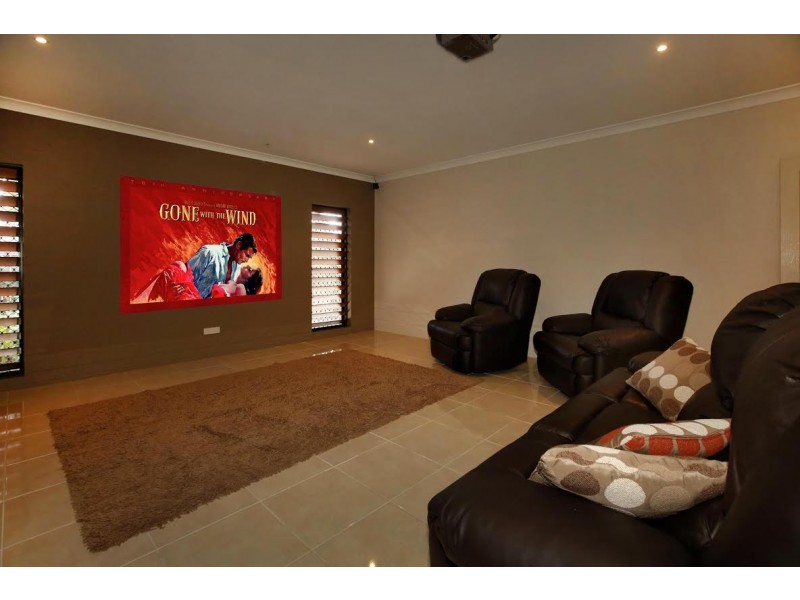 21 Knox Court, Mount Louisa QLD 4814