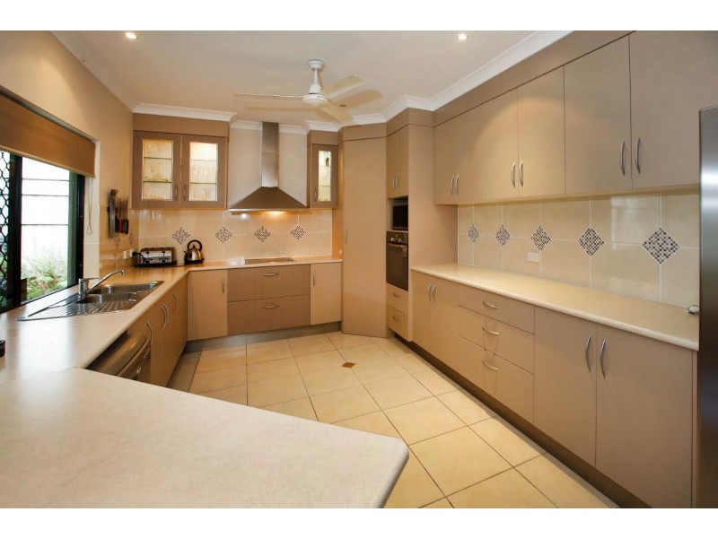 21 Knox Court, Mount Louisa QLD 4814