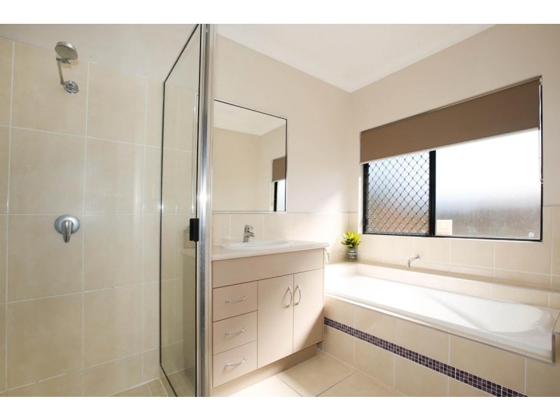 21 Knox Court, Mount Louisa QLD 4814