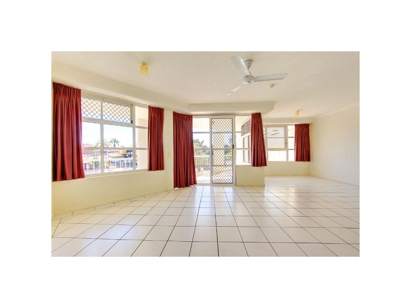 2B/3 The Strand, Townsville City QLD 4810