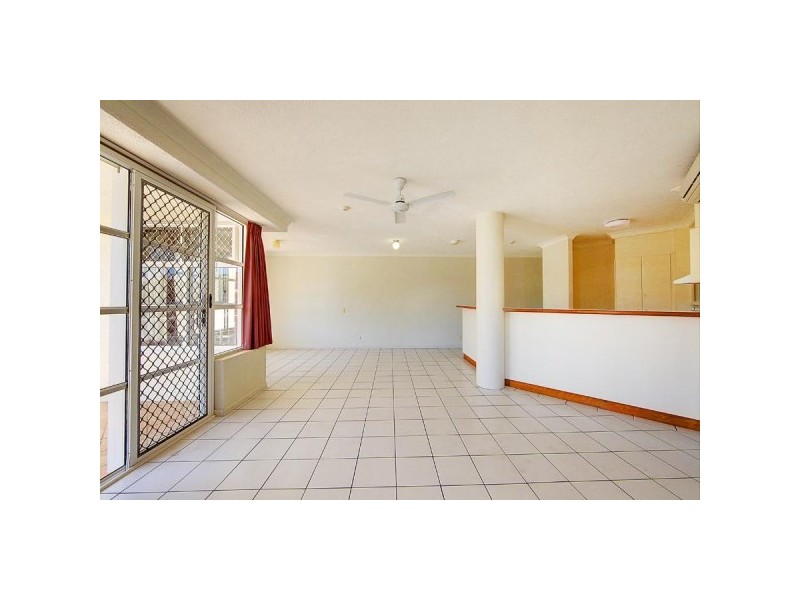 2B/3 The Strand, Townsville City QLD 4810