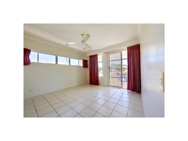 2B/3 The Strand, Townsville City QLD 4810