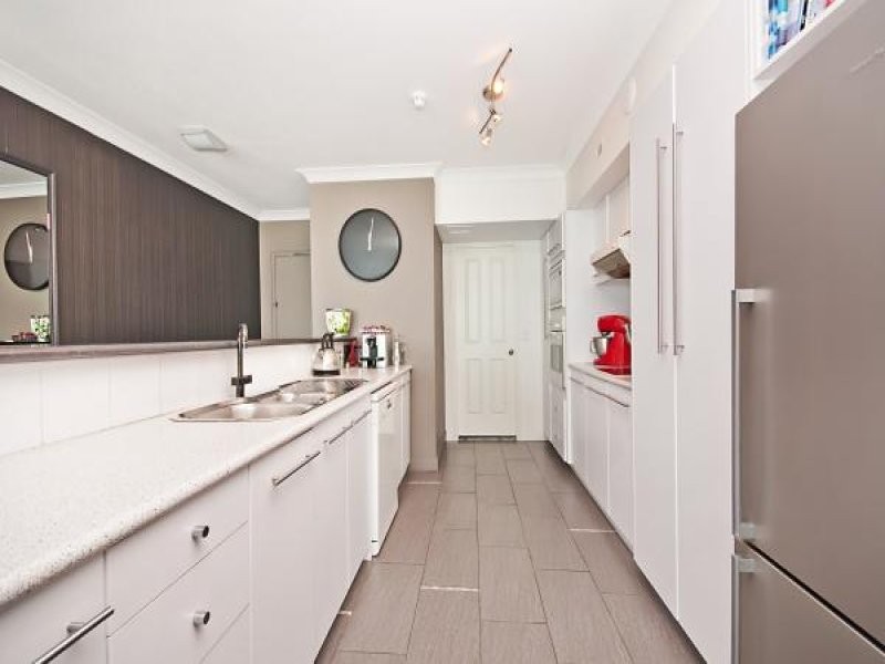 62/7 Mariners Drive, Townsville City QLD 4810