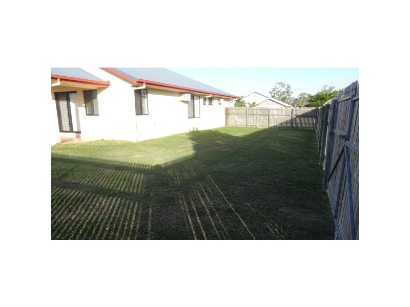 21 Bamboo Crescent, Mount Louisa QLD 4814