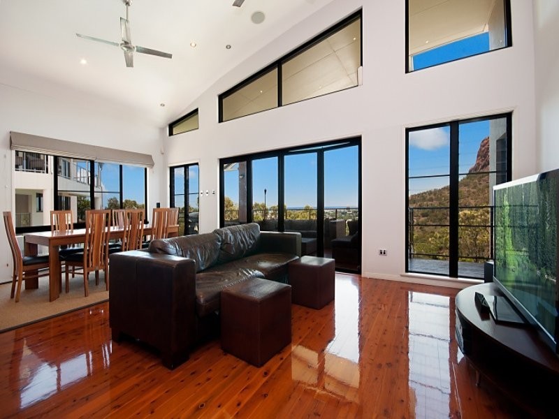 34 Balmoral Drive, Castle Hill QLD 4810