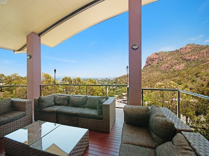 34 Balmoral Drive, Castle Hill QLD 4810