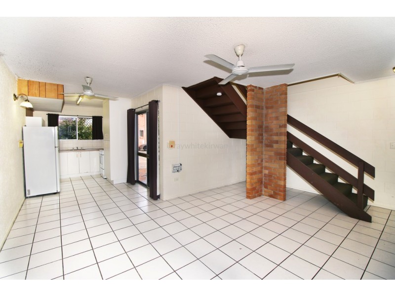 5/151-153 Nathan Street, Cranbrook QLD 4814