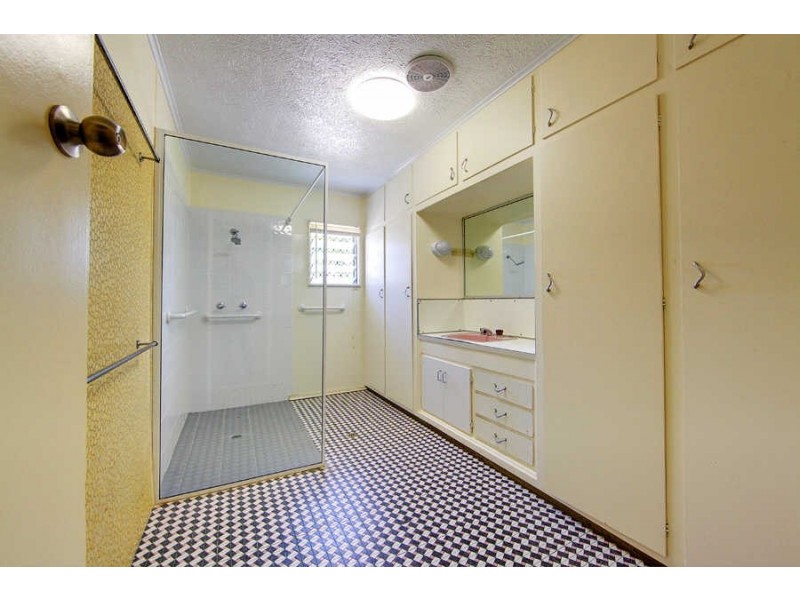 6 Bailey Street, Gulliver QLD 4812